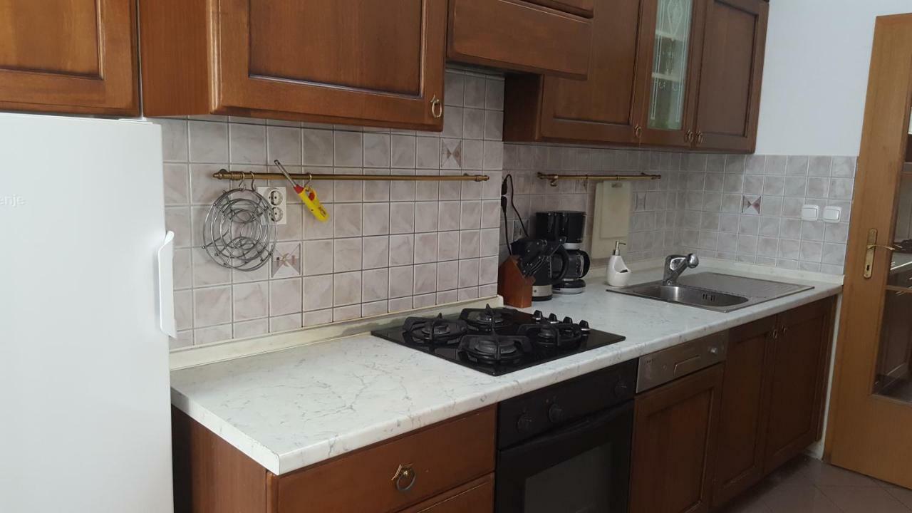 Apartamento Centar Old Town, With Free Private Parking Pula Exterior foto